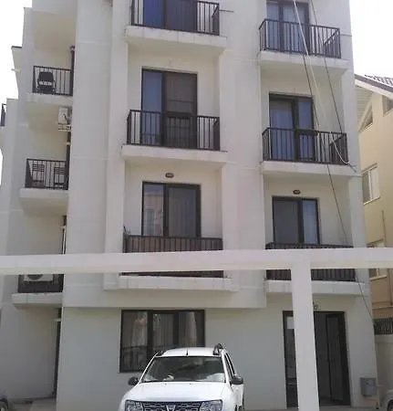アパート Apartament Mamaia Sat *